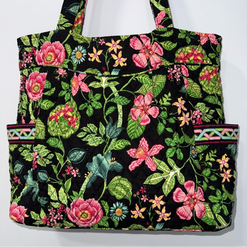 Vera Bradley Tote Bag in Retired Botanica Pattern